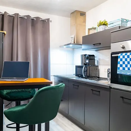 #611 Stilvolle Und Komfortable In 公寓